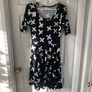 LulaRoe Black and White ‘X’ Dress